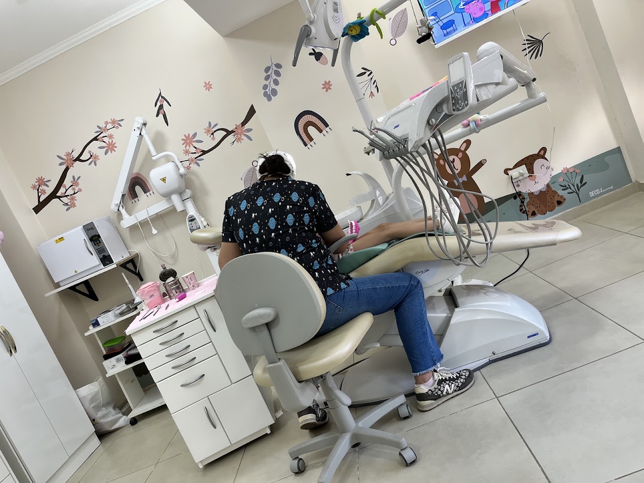 Consultorio amigable y luminoso de Clínica Odonto Bajitos en Corrientes